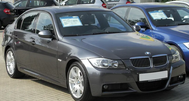 nerki-grill-czarny-polysk-bmw-e90-e91-04-07-sedan-stan-opakowania-oryginalne
