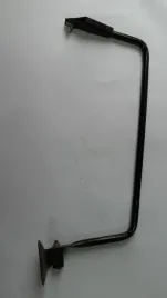 wieszak-ramie-lusterka-wstecznego-kamaz-lewy