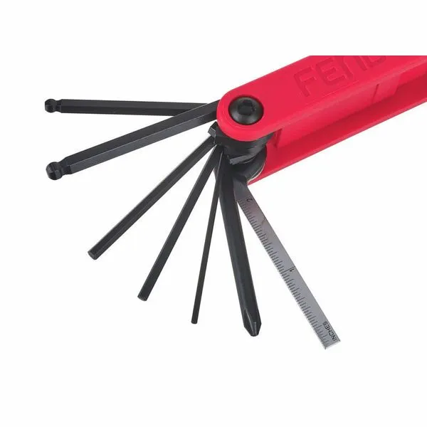 multitool-fender-zestaw-narzedzi-do-gitary-marka-fender