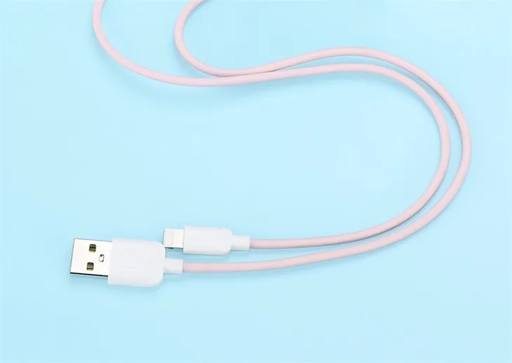 kolorowy-kabel-usams-iphone-usb-lightning-1m-zlacza-usb-apple-lightning