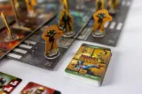 gra-marvel-zombies-rewolucja-bohaterow-wiek-gracza-15-18-lat-18