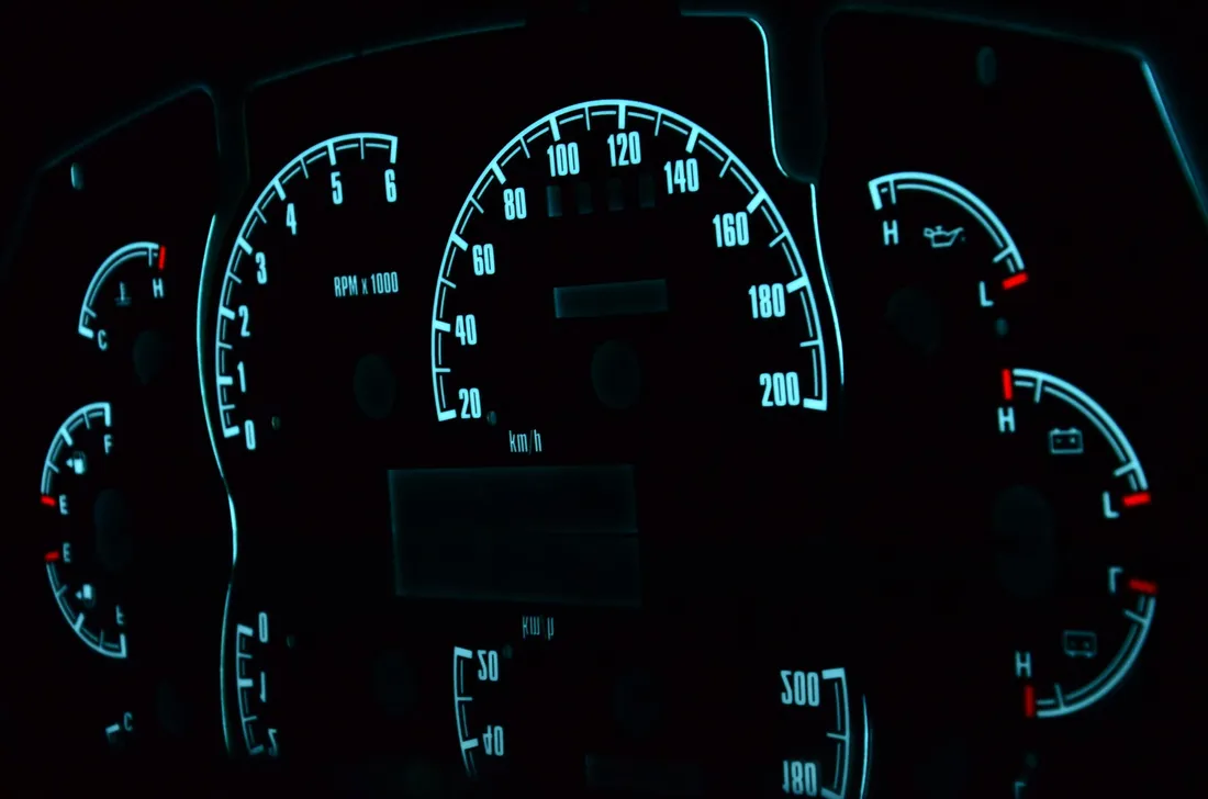 tarcze-indiglo-do-licznika-ford-explorer-stan-nowy