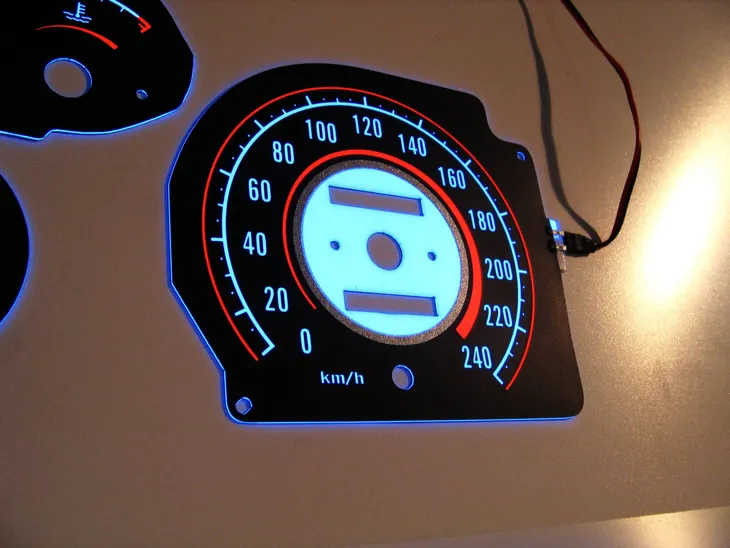 moman-tarcze-indiglo-mitsubishi-eclipse-1g-waga-z-opakowaniem-0-4-kg-producent-moman