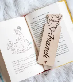 drewniana-zakladka-do-ksiazki-z-grawerem-panda