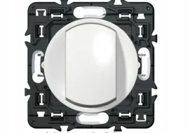 celiane-wylacznik-uniwersalny-pojedynczy-schodowy-bialy