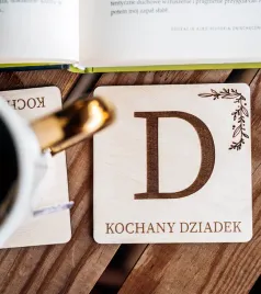 podkladka-pod-kubek-dla-dziadka-kwiaty