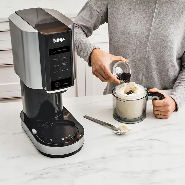 maszyna-do-lodow-smoothie-timer-6-programow-800-w-ninja-marka-inna