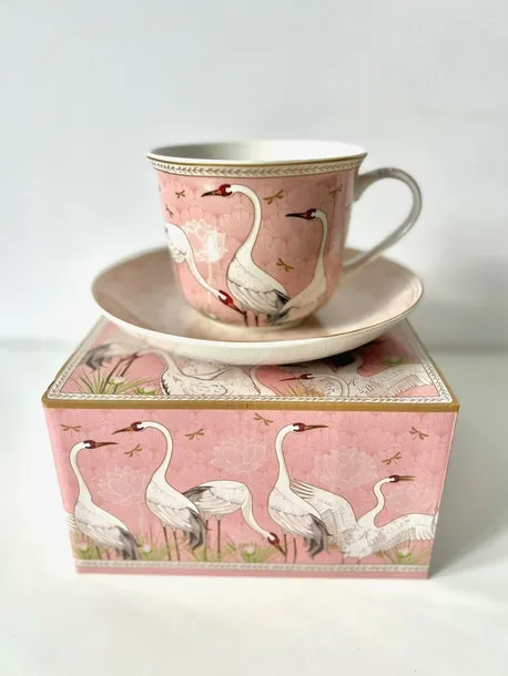 czaple-filizanka-porcelanowa-ze-spodkiem-w-ozdobnym-pudelku-400-ml