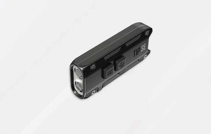 latarka-miniaturowa-nitecore-700-lm-led-maksymalna-sila-swiatla-700-lm
