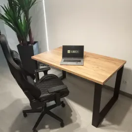 biurko-loftowe-w-stylu-industrialnym