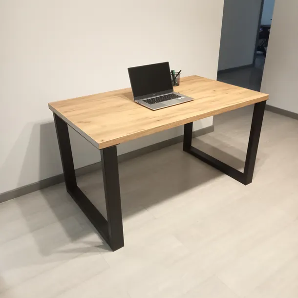 biurko-loftowe-w-stylu-industrialnym-kolor-mebla-dab-craft-zloty