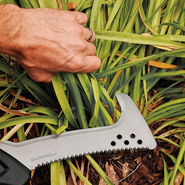fiskars-tasak-z-pila-solid-stan-nowy-marka-fiskars-kod-producenta-1051233