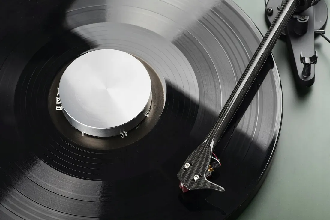 krazek-dociskowy-pro-ject-record-puck-e-srebrny