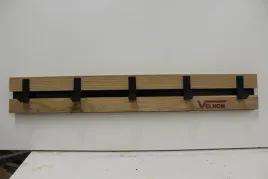 wieszak-lamel-scienny-z-drewna-debowego