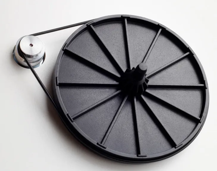 gramofon-rega-planar-1-brazowy-typ-wkladki-elektromagnetyczna-mm