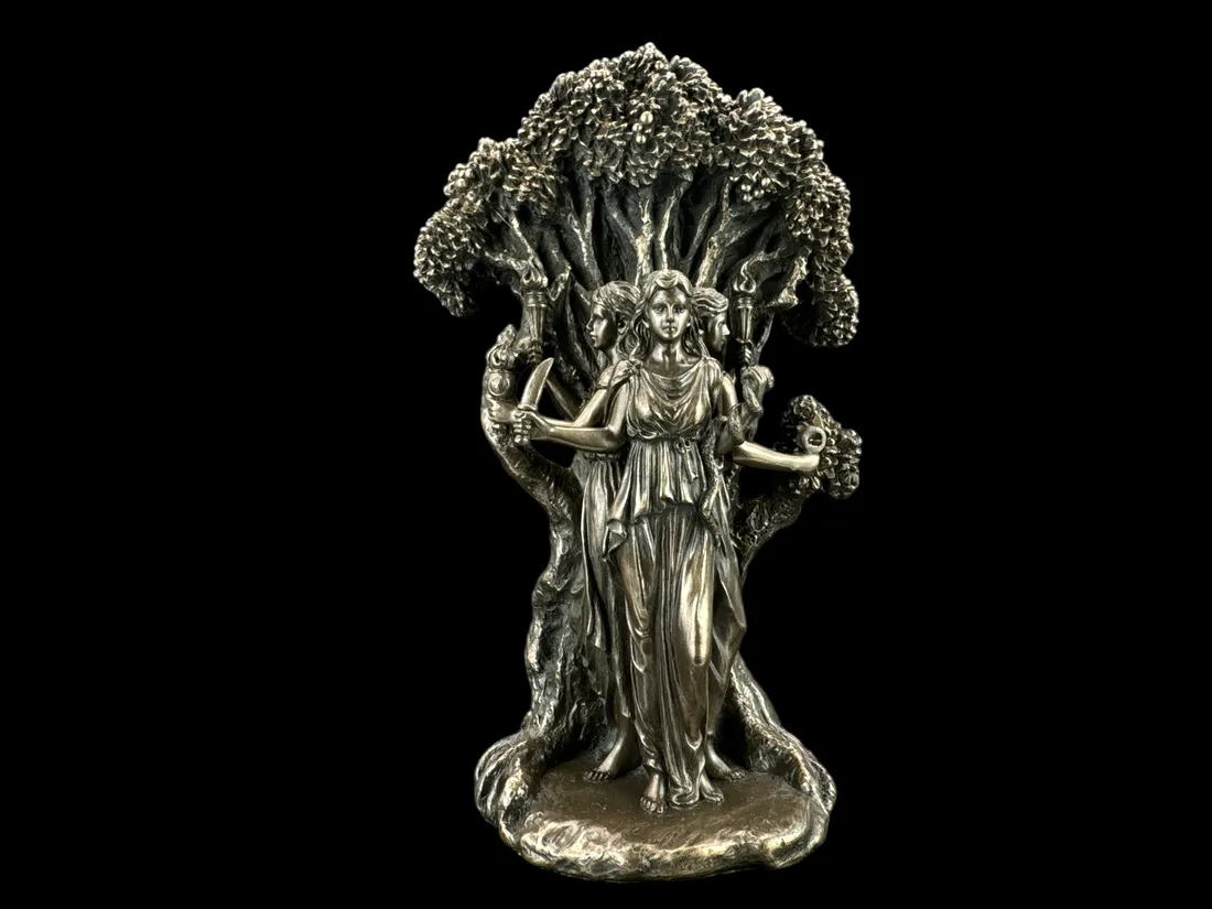 bogini-hecate-veronese-wu77937a1