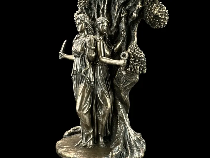 bogini-hecate-veronese-wu77937a1-kolor-odcienie-brazowego-stan-nowy