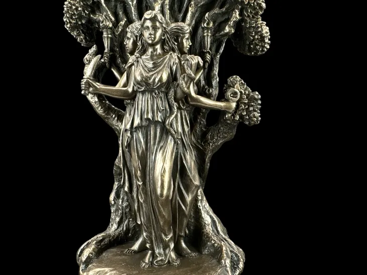 bogini-hecate-veronese-wu77937a1-kolor-odcienie-brazowego-wysokosc-produktu-18-cm