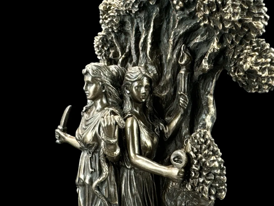 bogini-hecate-veronese-wu77937a1