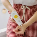 basiclab-nawilzajaco-regenerujacy-krem-do-rak-do-szorstkiej-skory-75-ml-produkt-nie-zawiera-alkoholu-aluminium-amoniaku-olejow-mineralnych-parabenow-parafiny-peg-siarczanow-silikonow-skladnikow-pochodzenia-zwierzecego-sles-sls