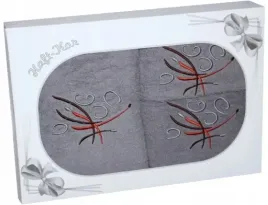 prezent-komplet-trzech-grubych-recznikow-z-haftem