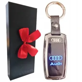 audi-zapalniczka-zarowa-elegancki-brelok-do-kluczy-logo-led-etui-kokardka