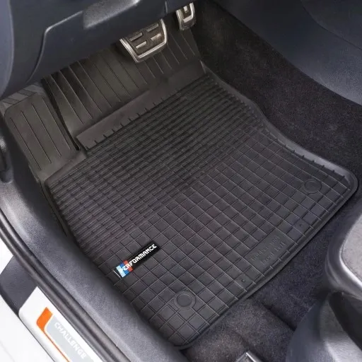 dywaniki-do-auta-wycieraczki-korytkowe-performance
