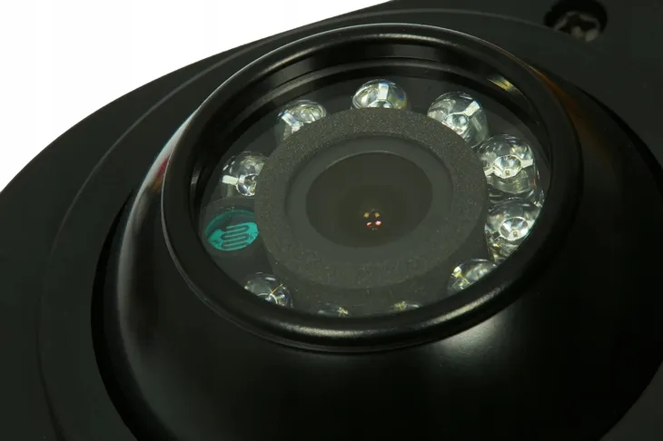 kamera-cofania-bus-sprinter-transit-crafter-master-dlugosc-przewodu-wideo-10-m