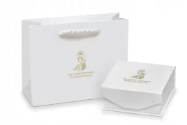 torebka-z-pudelkiem-na-magnes-komunijne-komunia-swieta-na-medalik-grawer