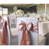 komunijny-pokrowiec-na-zwykle-krzeslo-bialy-na-slub-wesele-komunie-chrzest-marka-inny-producent