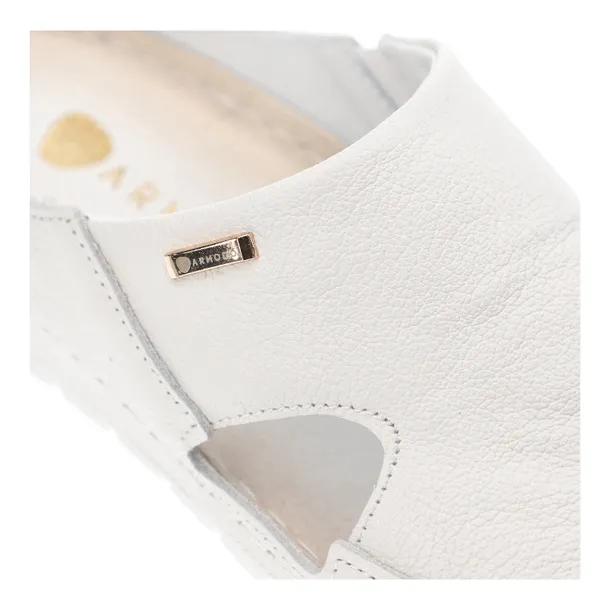 klapki-armodo-50055-v-bialy-plec-produkt-damski