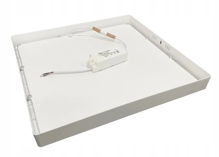 panel-led-plafon-natynkowy-24w-premium-emc-glebokosc-produktu-4-5-cm