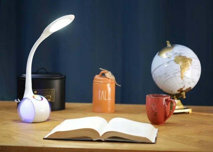 lampka-biurkowa-led-biurko-lampa-dla-dziecka-rgb-styl-nowoczesny