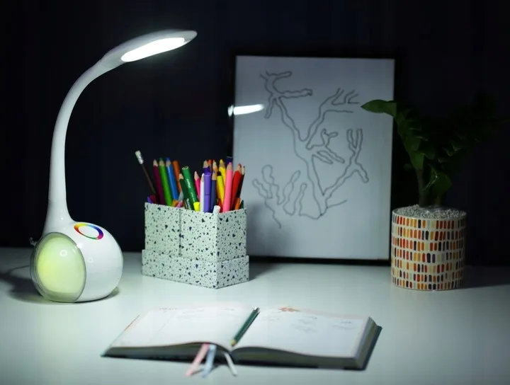 lampka-biurkowa-led-biurko-lampa-dla-dziecka-rgb-kod-producenta-5901801509127