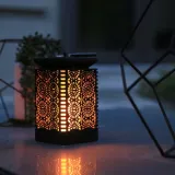 lampa-led-solarna-dekoracyjna-plomien-kwadrat-stan-nowy