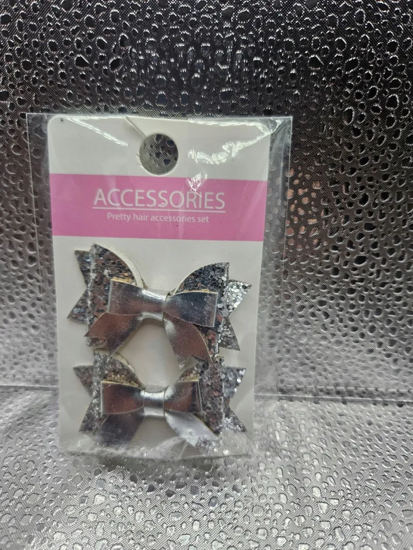 klamry-accessorize-srebrny