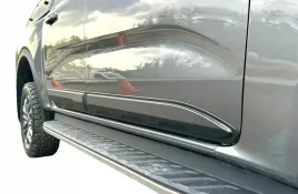 volkswagen-amarok-2023-nakladki-na-drzwi-dokladki