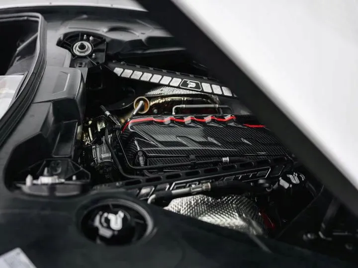 c8-corvette-stingray-carbon-engine-cover-eventuri-numer-katalogowy-czesci-eve-c8vt-cf-eng-producent-czesci-eventuri