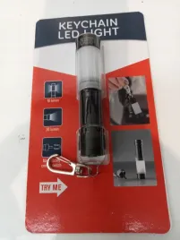 brelok-do-kluczy-z-oswietleniem-led-czarny