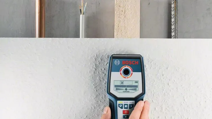 detektor-gms-120-professional-bosch-maksymalna-glebokosc-pomiaru-dla-zelaza-i-stali-120-mm