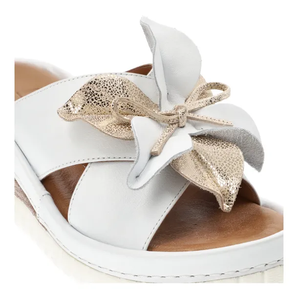 klapki-artiker-54c0537-white-plec-produkt-damski