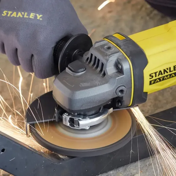 20v-max-szlifierka-katowa-szerokosc-urzadzenia-15-9-cm