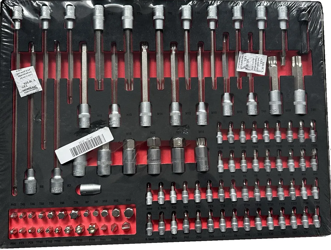 szafka-wozek-narzedziowy-487el-z-wyposazeniem-rooks-ok-01-3007-plus-stan-nowy