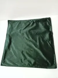 poszewka-na-poduszke-zielona-45-x-45-cm