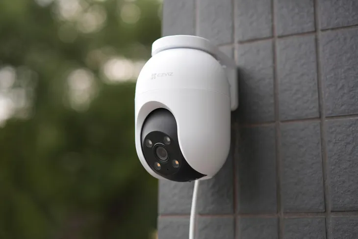 kamera-wifi-ezviz-c8c-2k-4mp-waga-z-opakowaniem-0-01-kg-stan-nowy