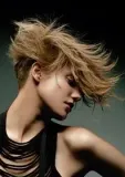 wella-eimi-bold-move-pasta-matujaca-do-stylizacji-wlosow-lekki-chwyt-150-ml-wielkosc-produkt-pelnowymiarowy