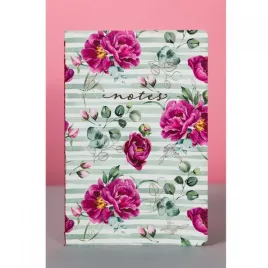 notes-lato-w-ogrodzie