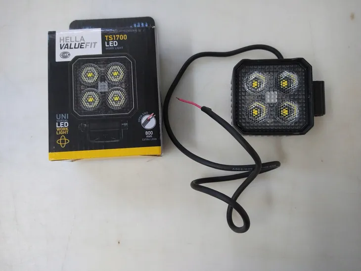 oswietlenie-pomocnicze-hella-1ga-357-110-002-trwalosc-0-h