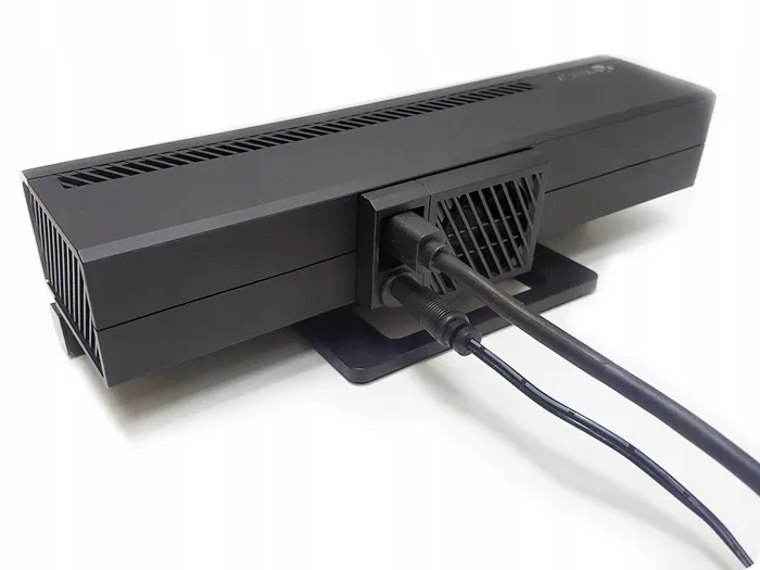 sensor-kinect-xbox-one-s-pc-one-x-adapter-3w1-waga-z-opakowaniem-3-kg-stan-nowy