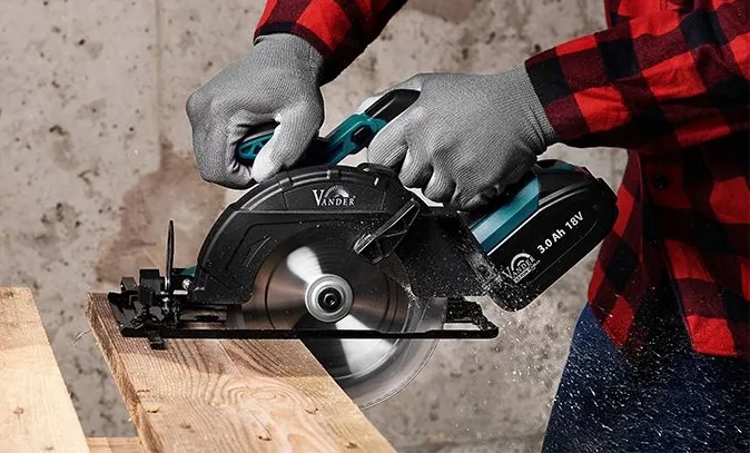 pilarka-tarczowa-vander-vpt817-zasilanie-akumulatorowe